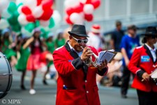 Auckland City street photo, Queent St, Farmers Santa Parade